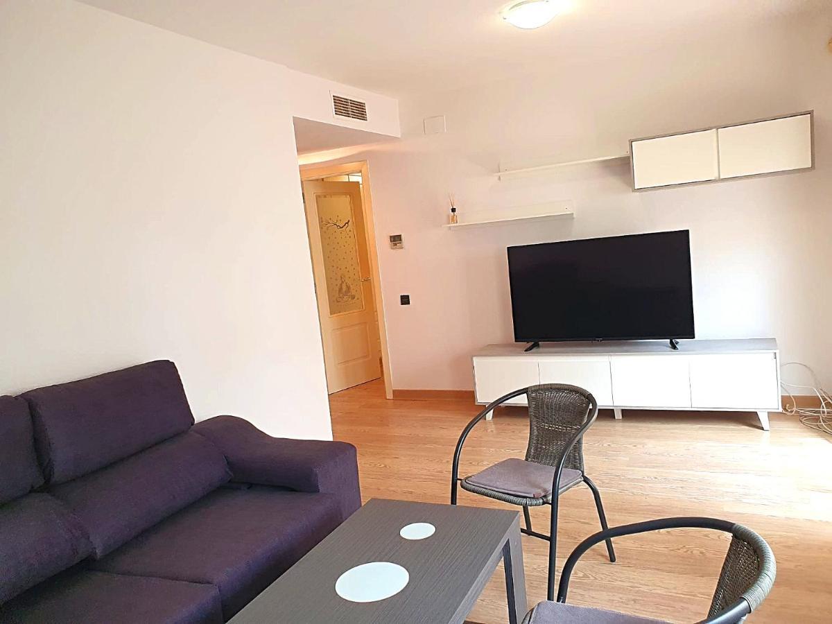 בנידורם Newly Renovated Two Bedrooms Apartment In Villa Marina מראה חיצוני תמונה